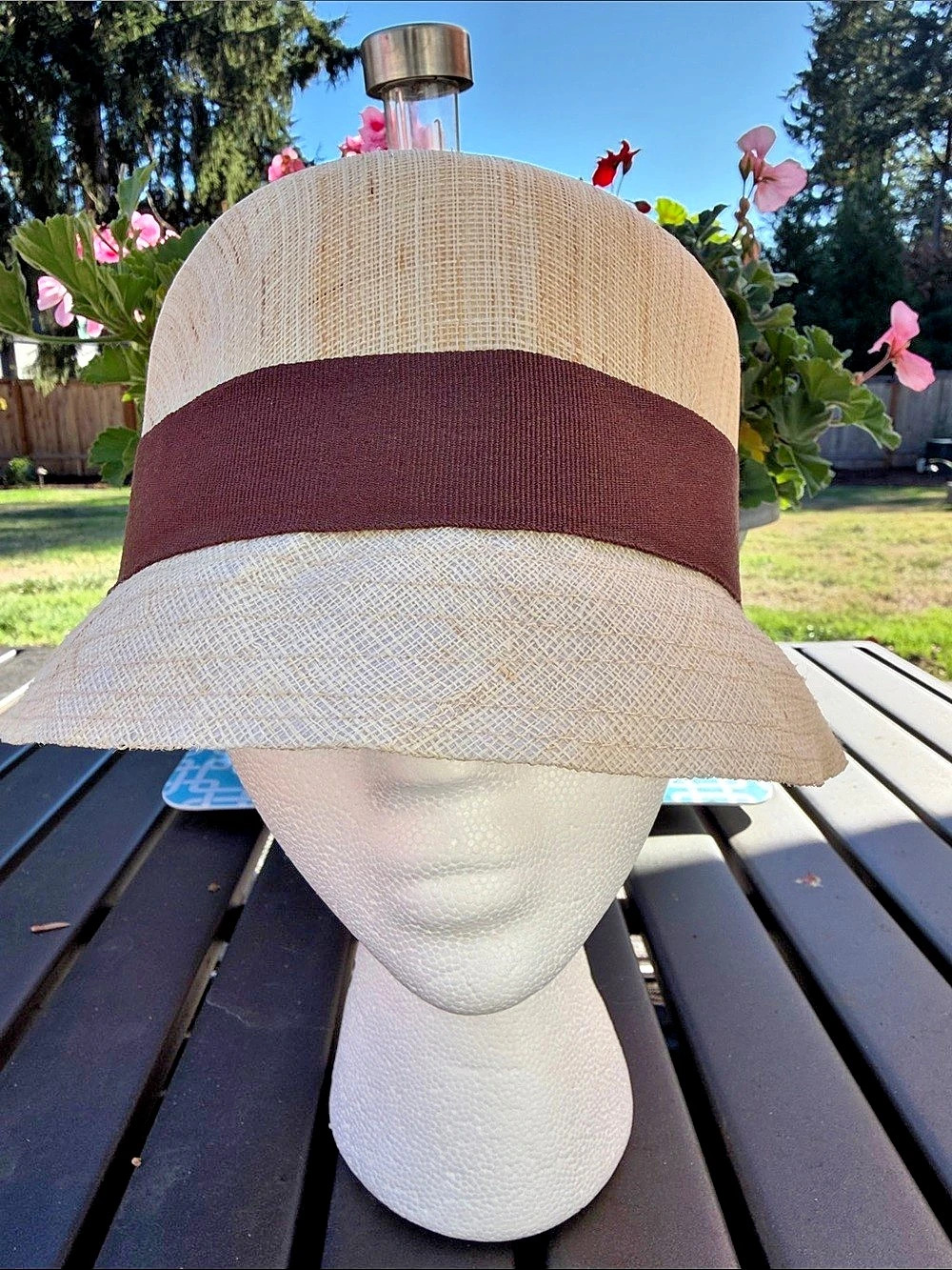 GOORIN Bros. Sinamay Hat in Beige & Brown Medium Like New